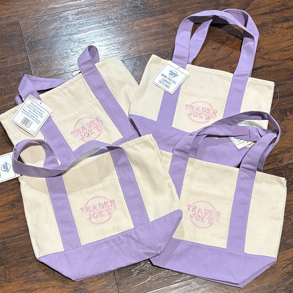 Trader Joe's 2026 Pastel LAVENDER Mini Tote Bag Set of 4 bags.